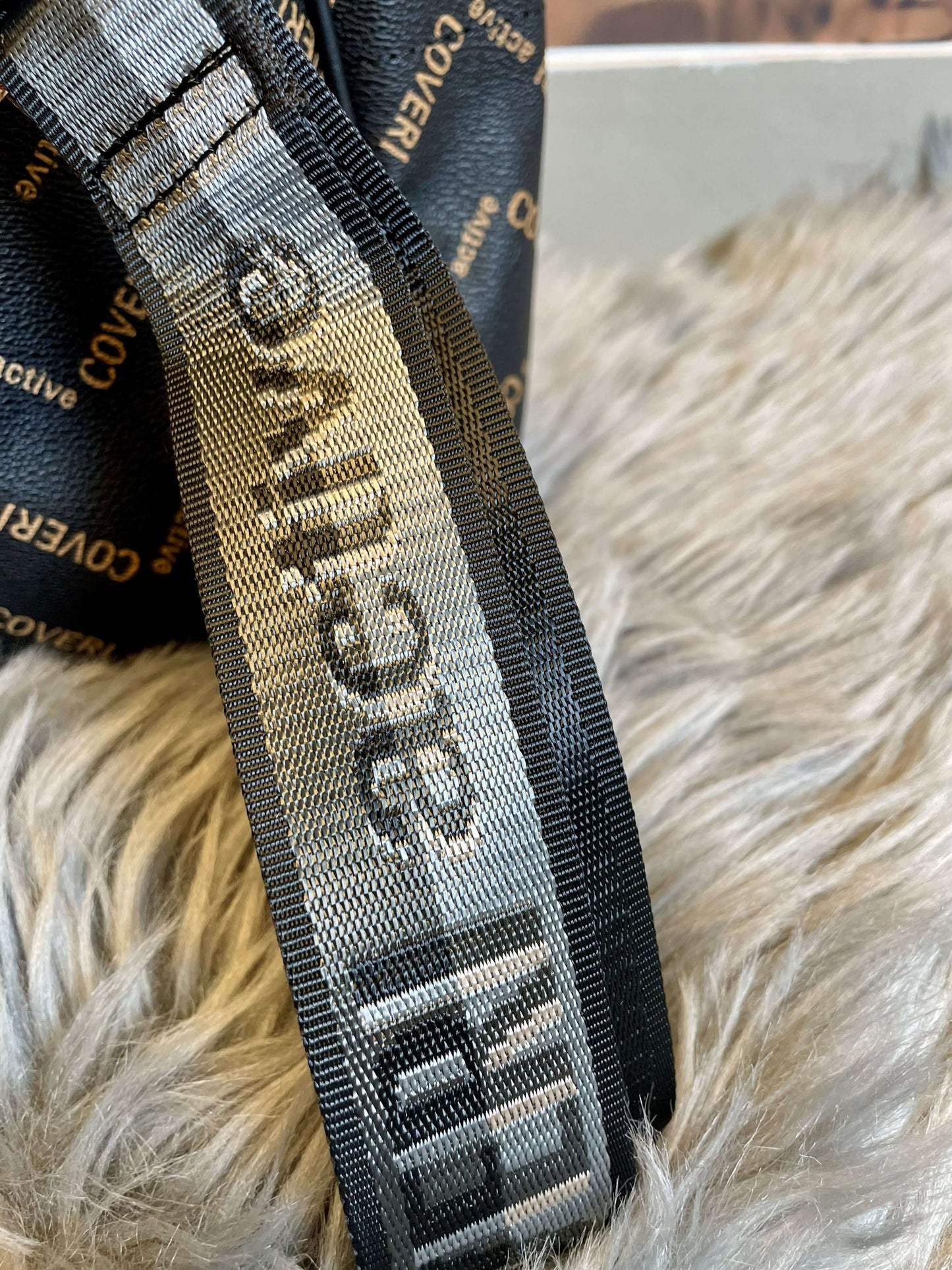 Schwarzer Damen-Rucksack mit Schriftzug (Enrico Coveri Active)