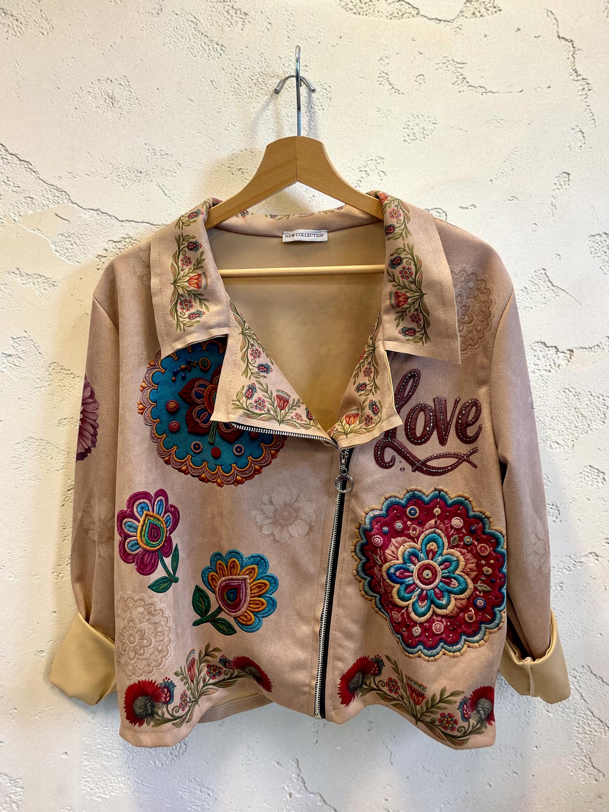 Italienische Veloursjacke mit Frida-Kahlo-Print