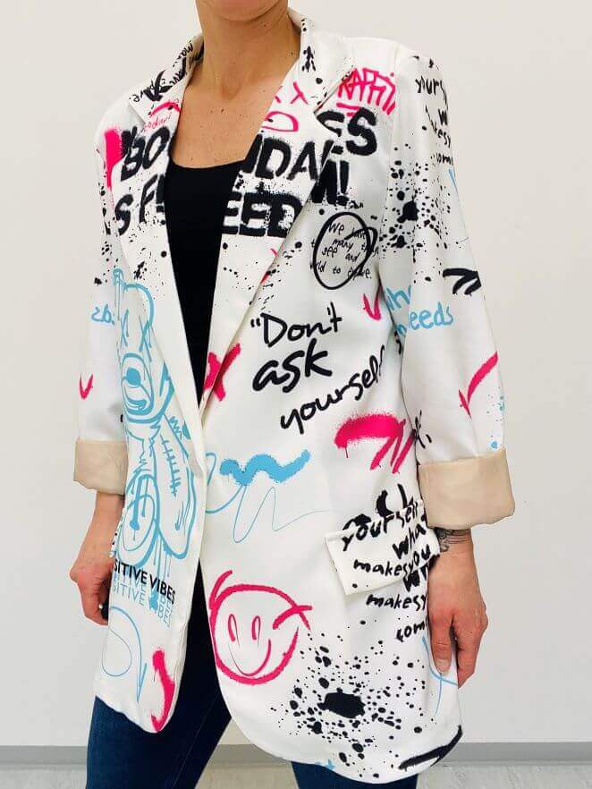 Weißer ausgefallener Blazer mit türkisem Teddy