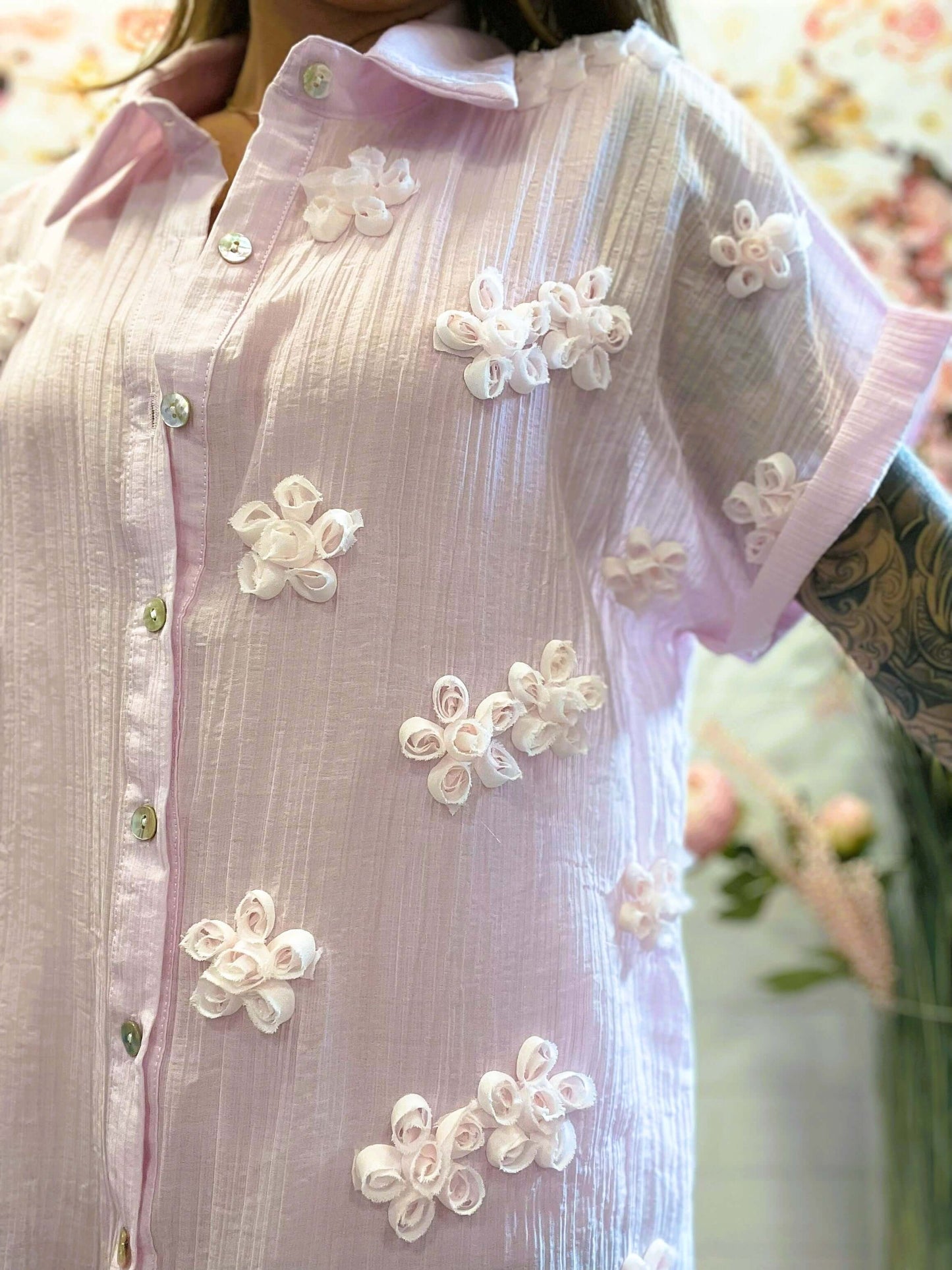 Transparente Bluse in Rosa mit Blumen