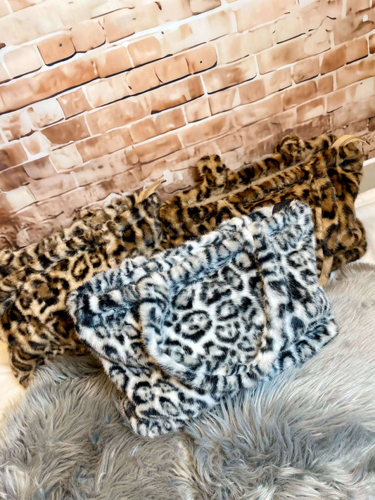 Große Plüschtasche mit Leoprint