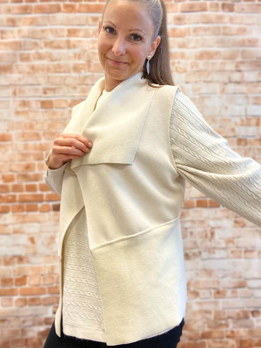 Warmes Gilet mit Wasserfallkragen