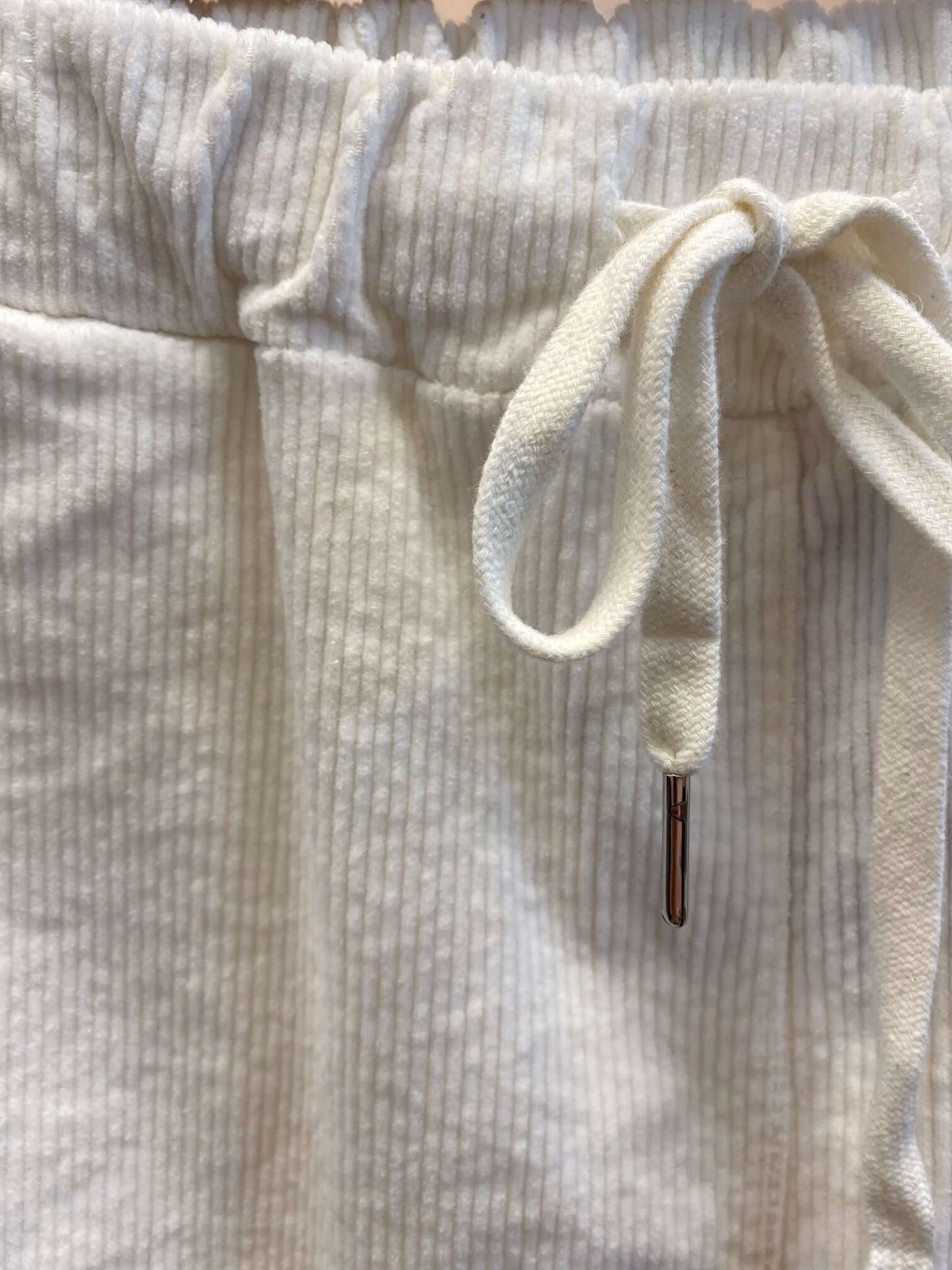 Weiche Cord- Schlupfhose