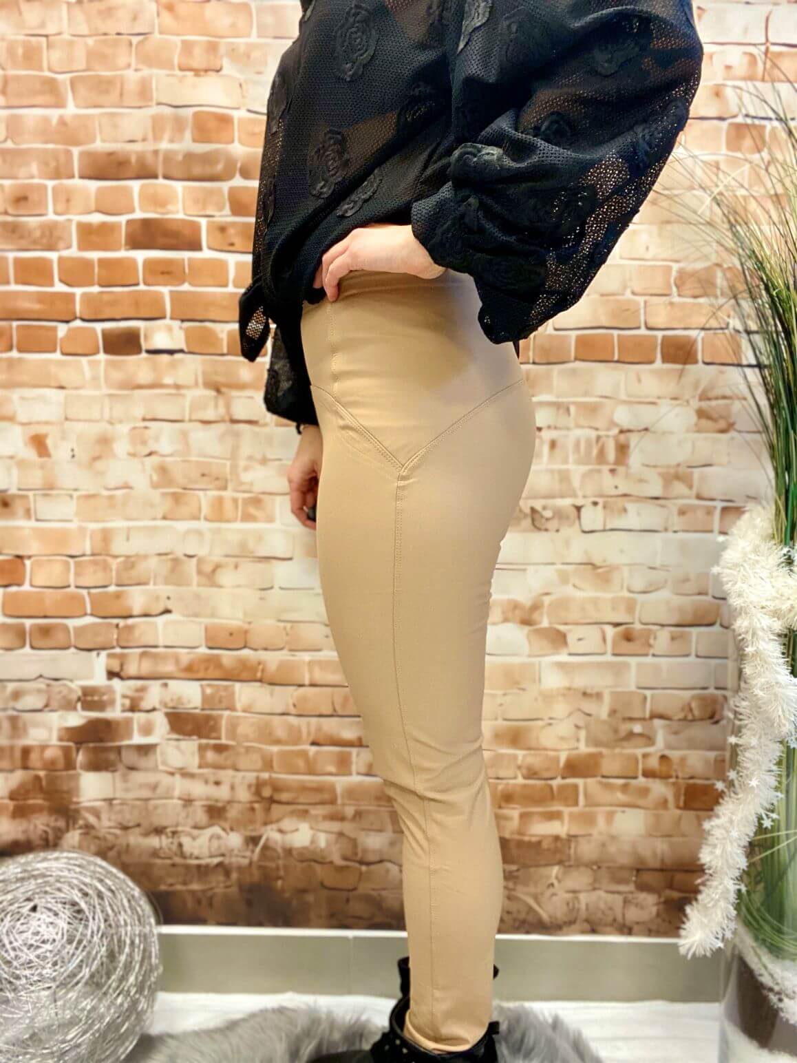 Glattleder Leggings mit hohem Bund