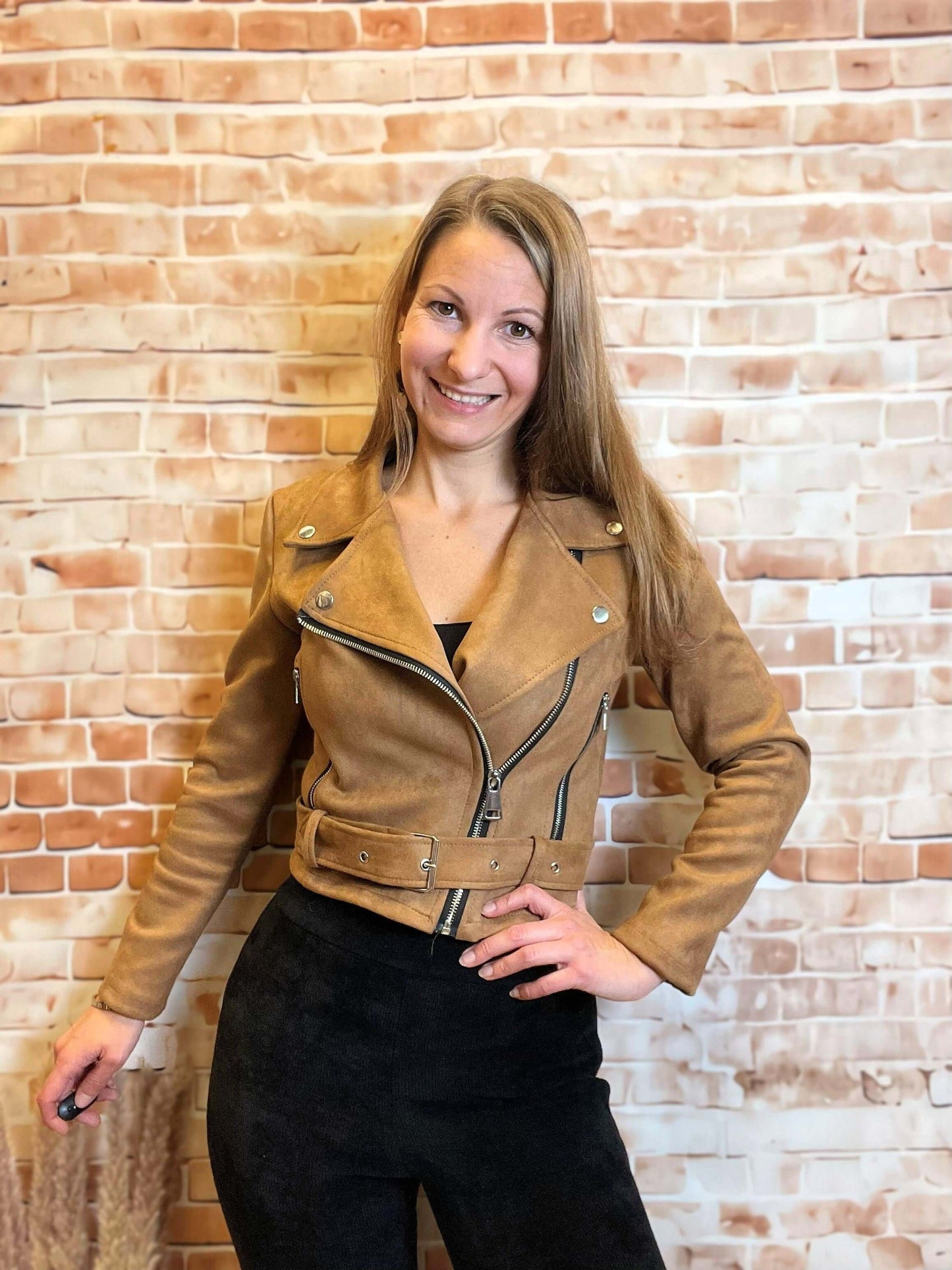 Kurze Velours-Jacke mit Zippverschluss