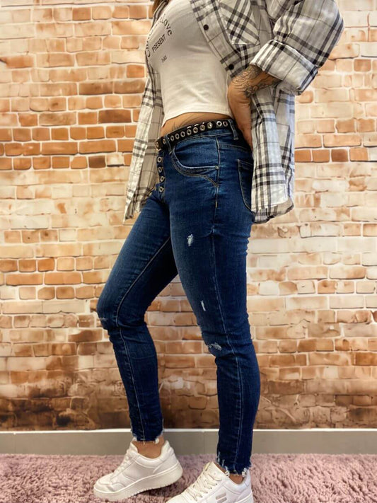 Blaue Jeans mit ausgefransten Beinenden - Slim fit