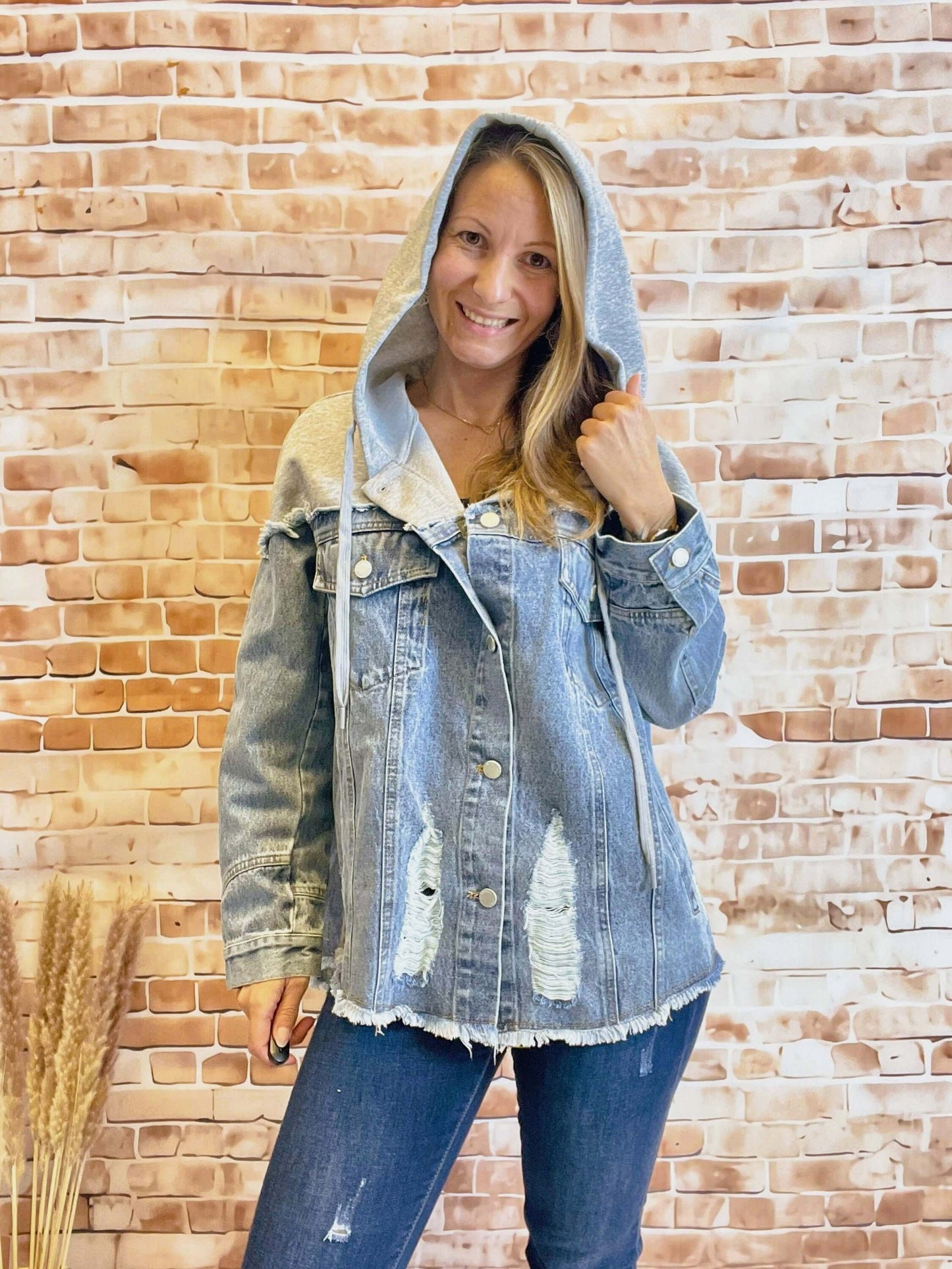 Jeansjacke mit Kapuze und Stoffeinsatz (Hoodie)