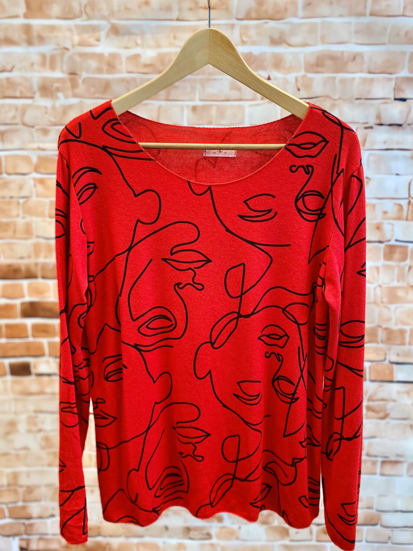 Viskose-Langarmshirt mit Gesichtsmotiv