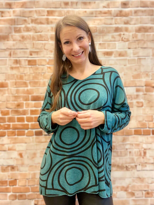 Langarmshirt mit Kreisen und Fledermausärmeln