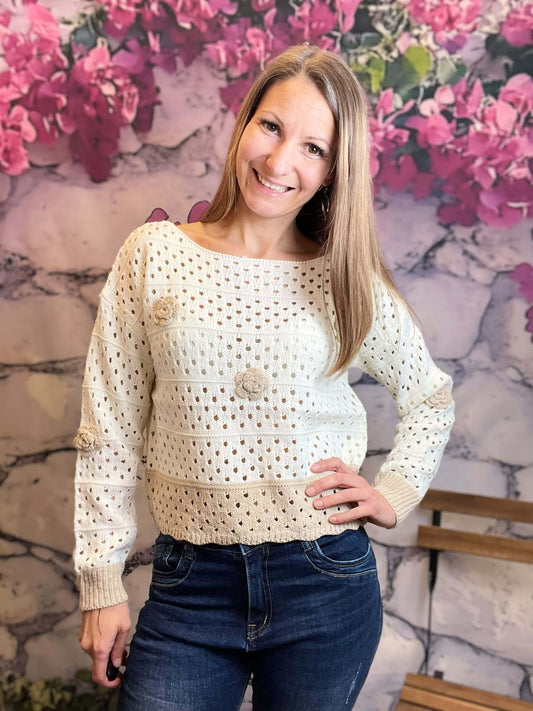 Kurzer Netzpullover mit Blumen