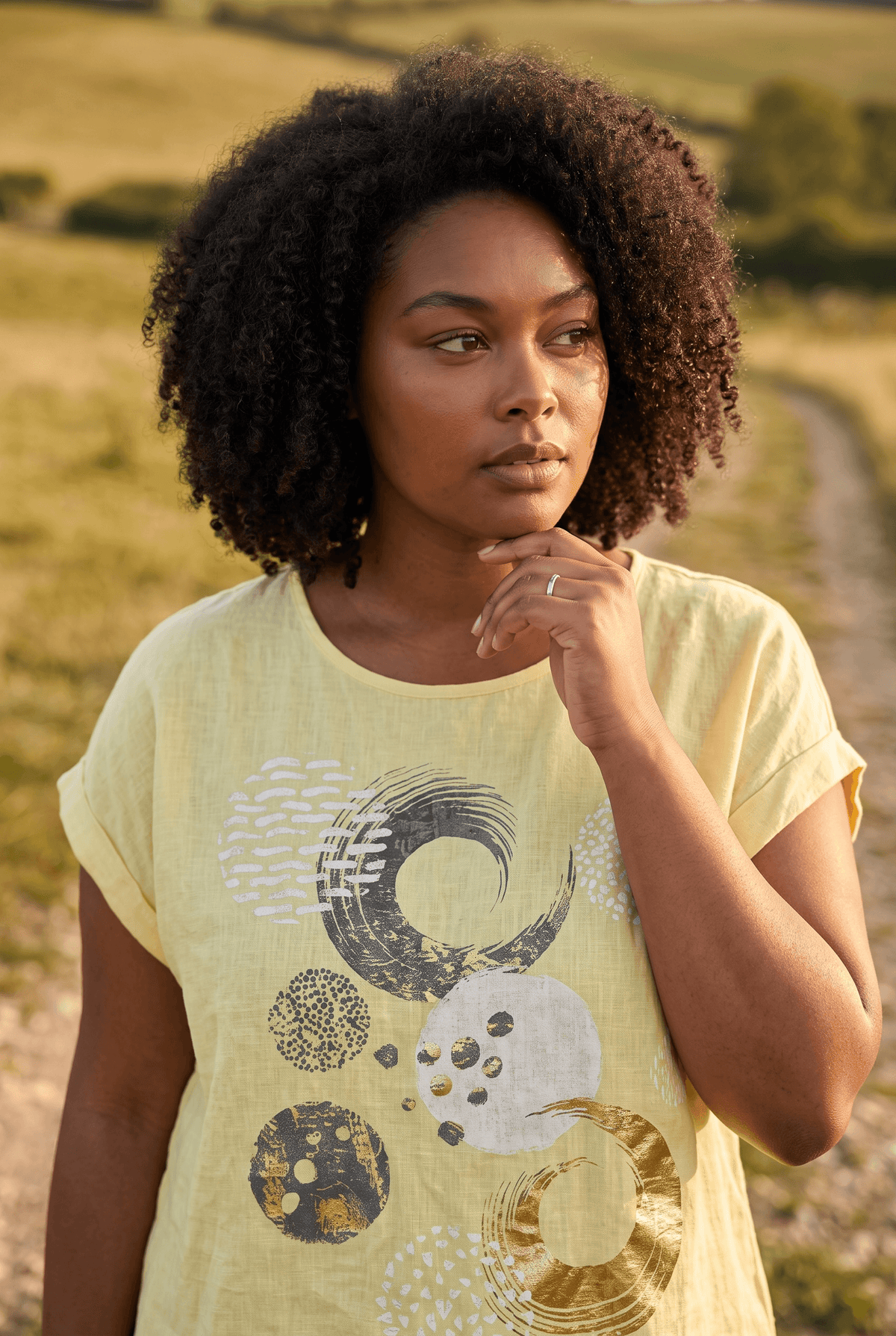 Kurzarmshirt aus Leinen mit Aufdruck
