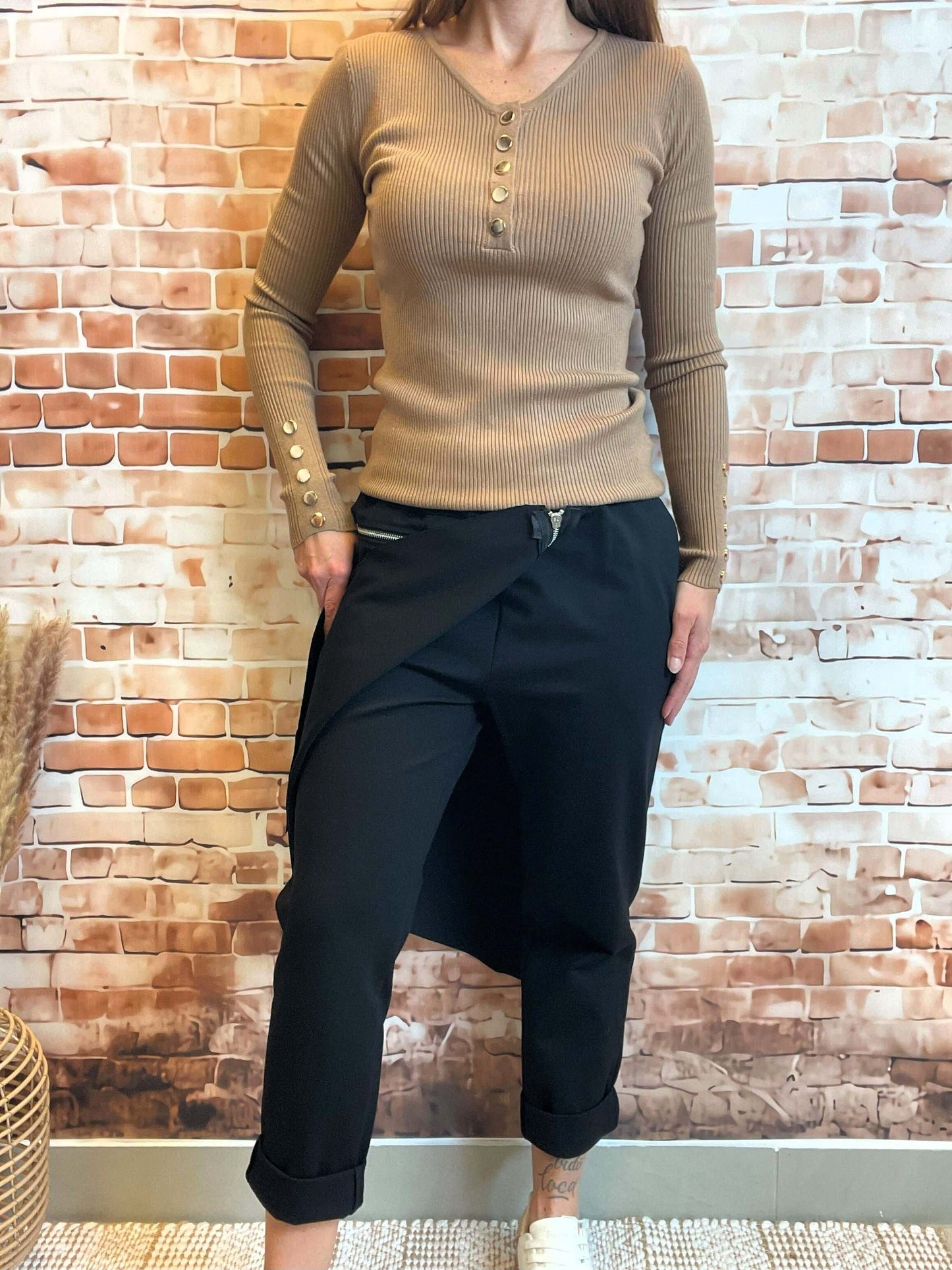 Stoff-Schlupfhose mit Schürze und Zipp