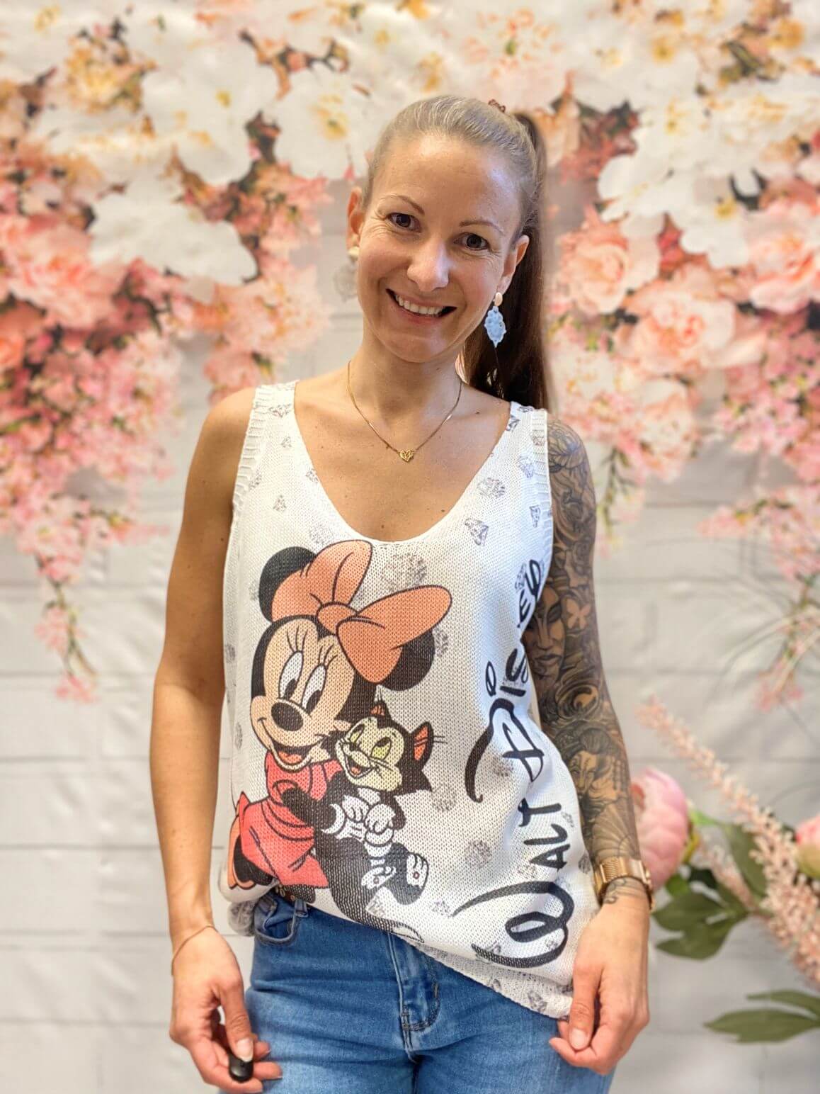 Netztop mit V-Ausschnitt und Mickey & Minnie Maus Motiv