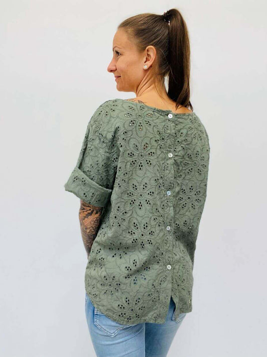 Baumwollbluse mit Lochstickerei und Knopfleiste