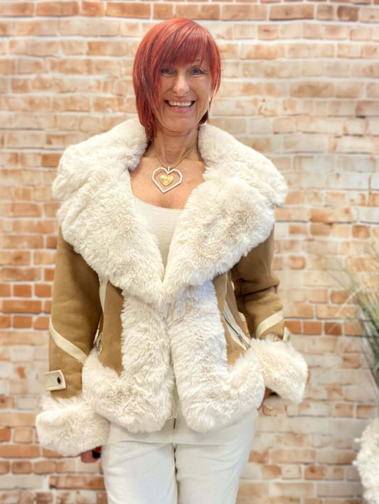 Veloursjacke mit Plüsch und Fellkragen