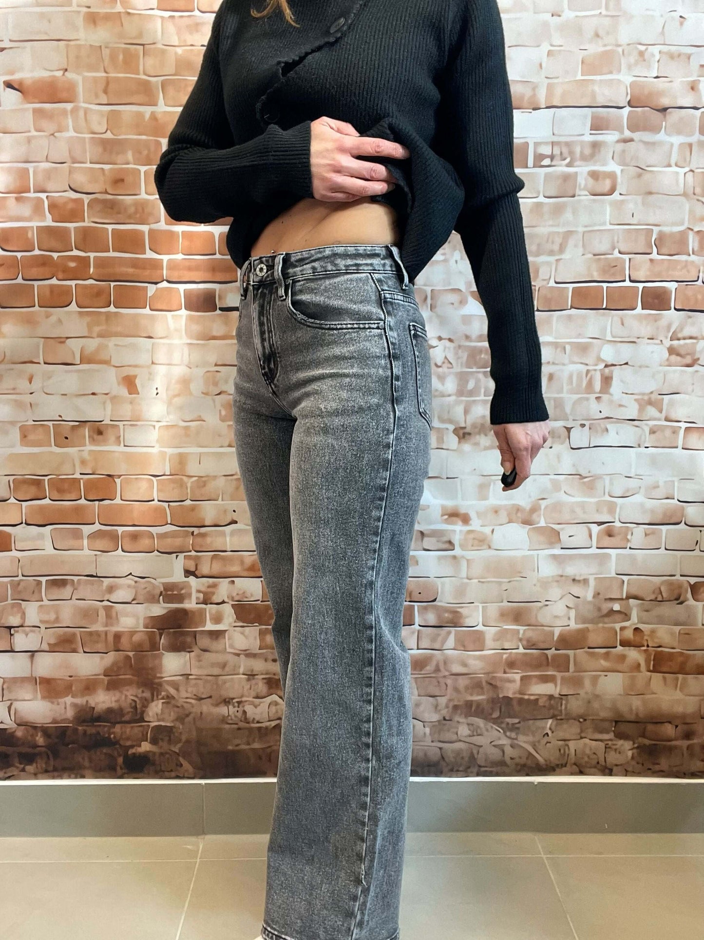 Graue Jeans mit breitem Bein -  High Waist