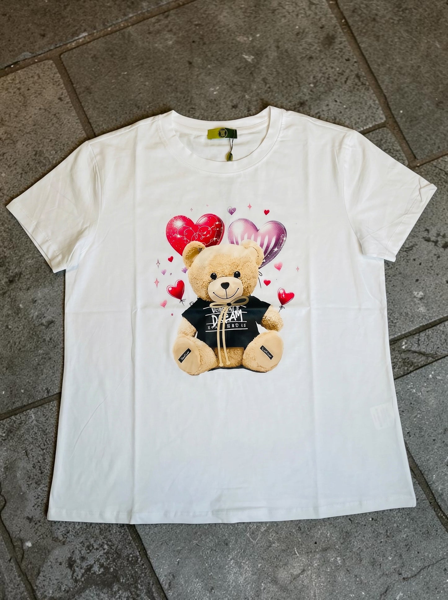 Weißes Kurzarmshirt mit süßem Teddy-Herz Motiv