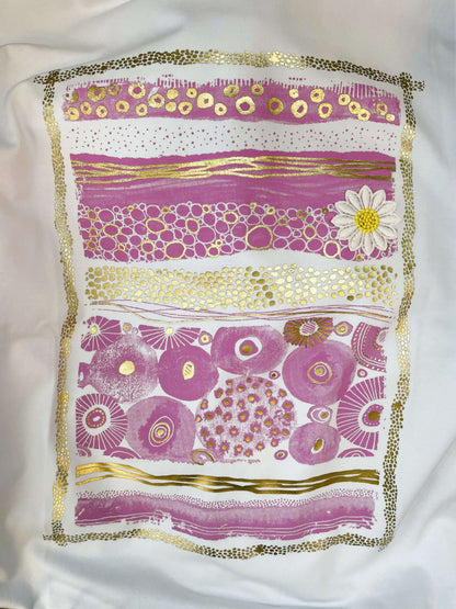 Weißes Kurzarmshirt mit Rosa-Goldenem Aufdruck