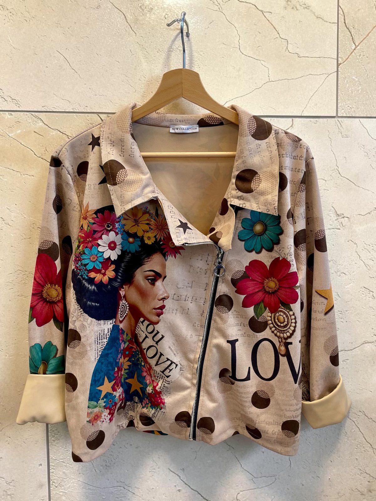 Italienische Veloursjacke mit Frida-Kahlo-Print