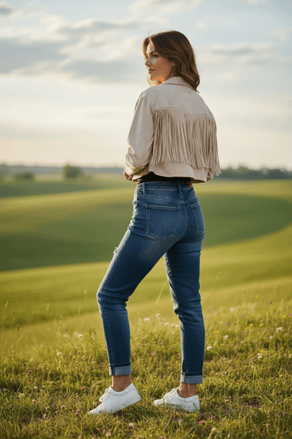 Kurze Veloursjacke mit Fransen
