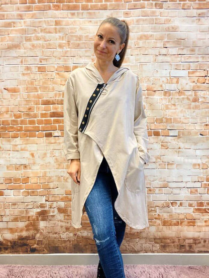 Lange Kapuzenweste mit kürzerem Zipp