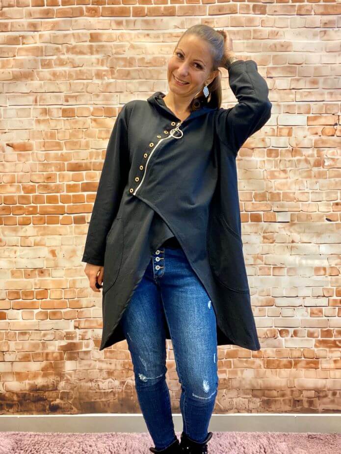 Lange Kapuzenweste mit kürzerem Zipp