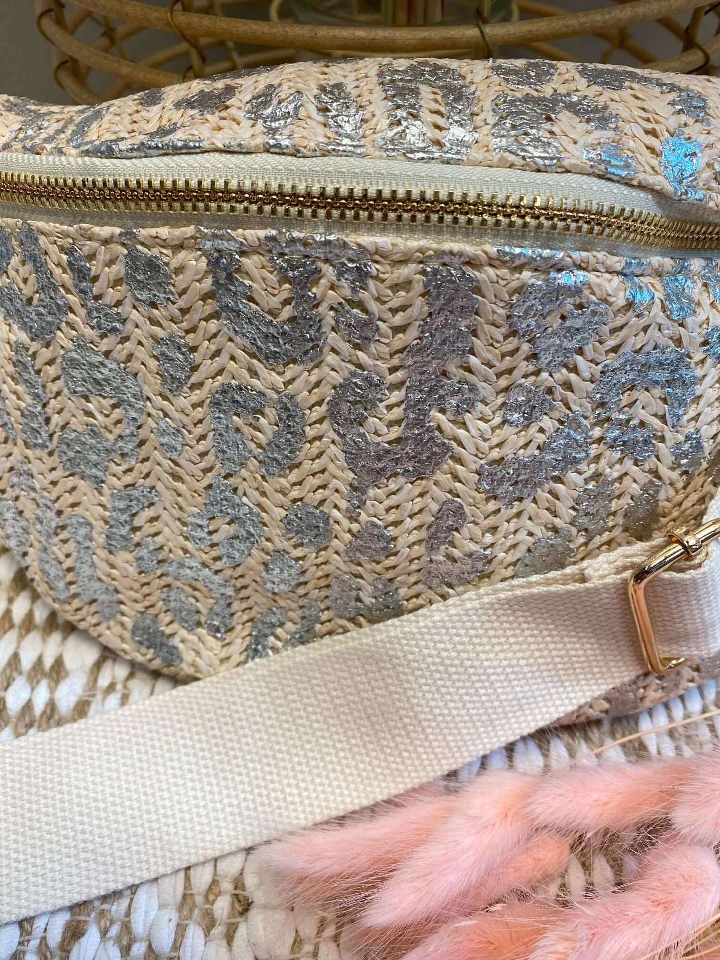 Bauchtasche mit Leo-Muster