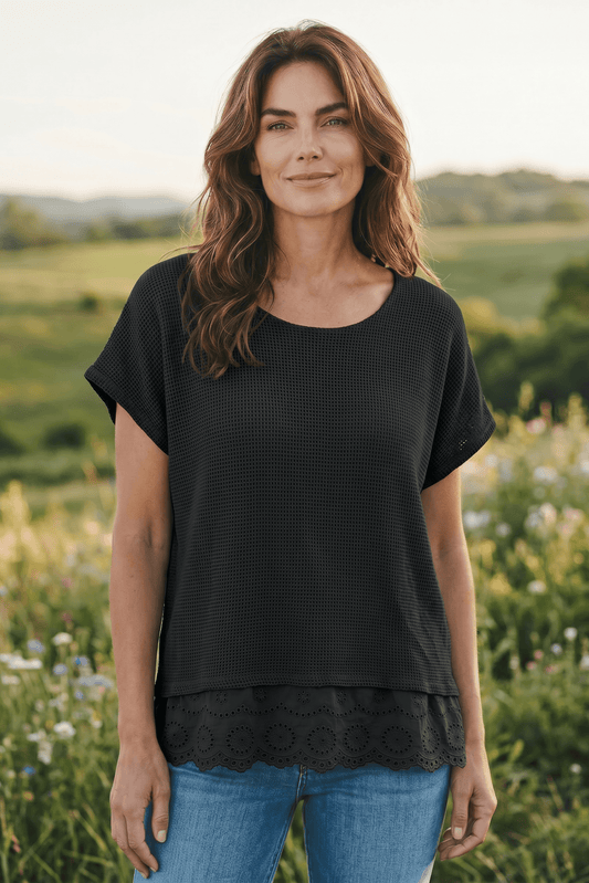Kurzarm Baumwoll-Bluse mit Netz und Rüschen