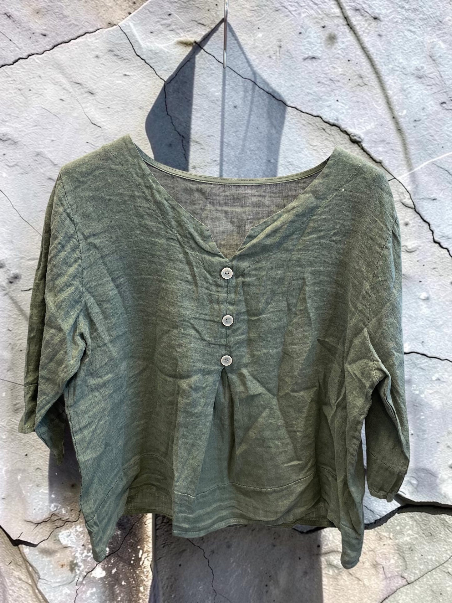 Kurzarm Leinenbluse mit Knopfleiste