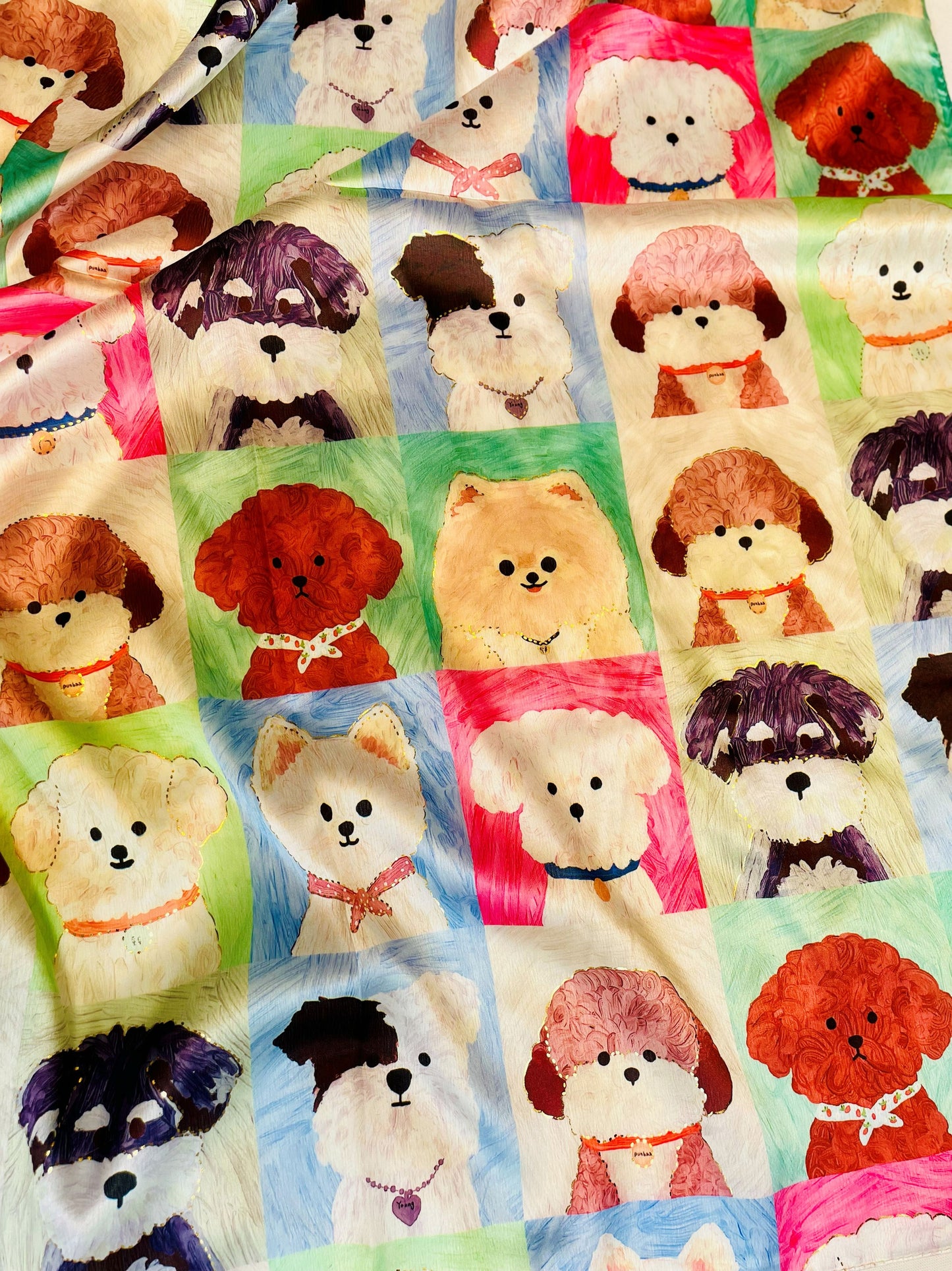 Seidiges Halstuch mit Print