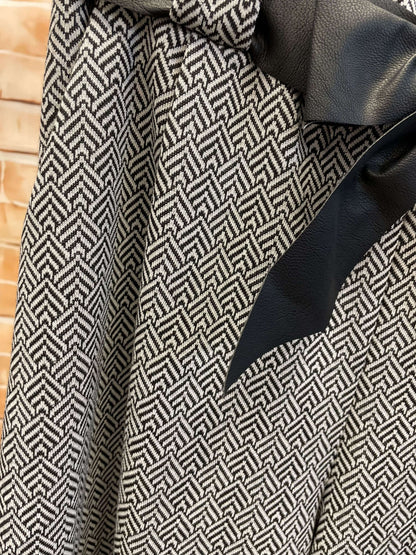 Grau-Schwarz gemusterte Stoffhose - Weites Bein