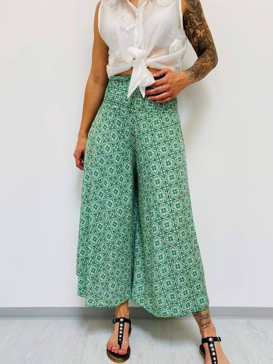 Ausgestellte 7/8 Hose mit Gummibund