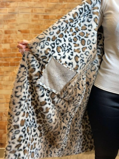 Wendejacke mit Leoprint - Beige