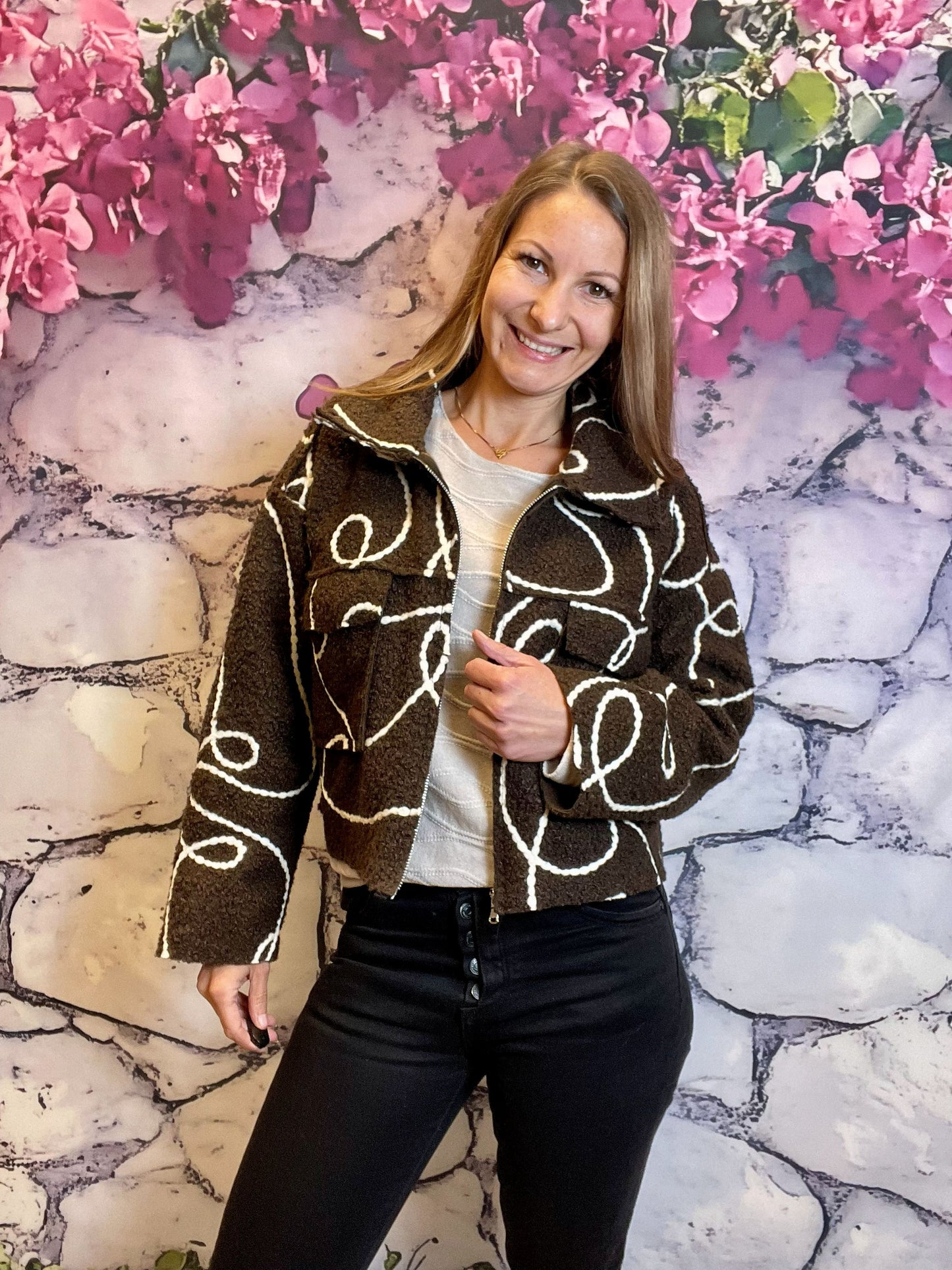 Kurze gestreifte Teddy-Übergangsjacke