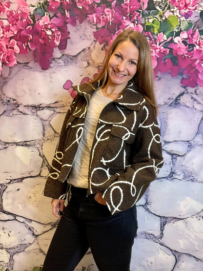 Kurze gestreifte Teddy-Übergangsjacke