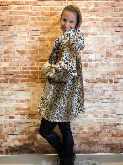 Wendejacke mit Leoprint - Beige
