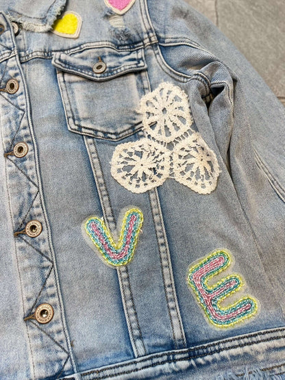 Sexy S. Woman Jeansjacke "LOVE" mit bunten Stickereien