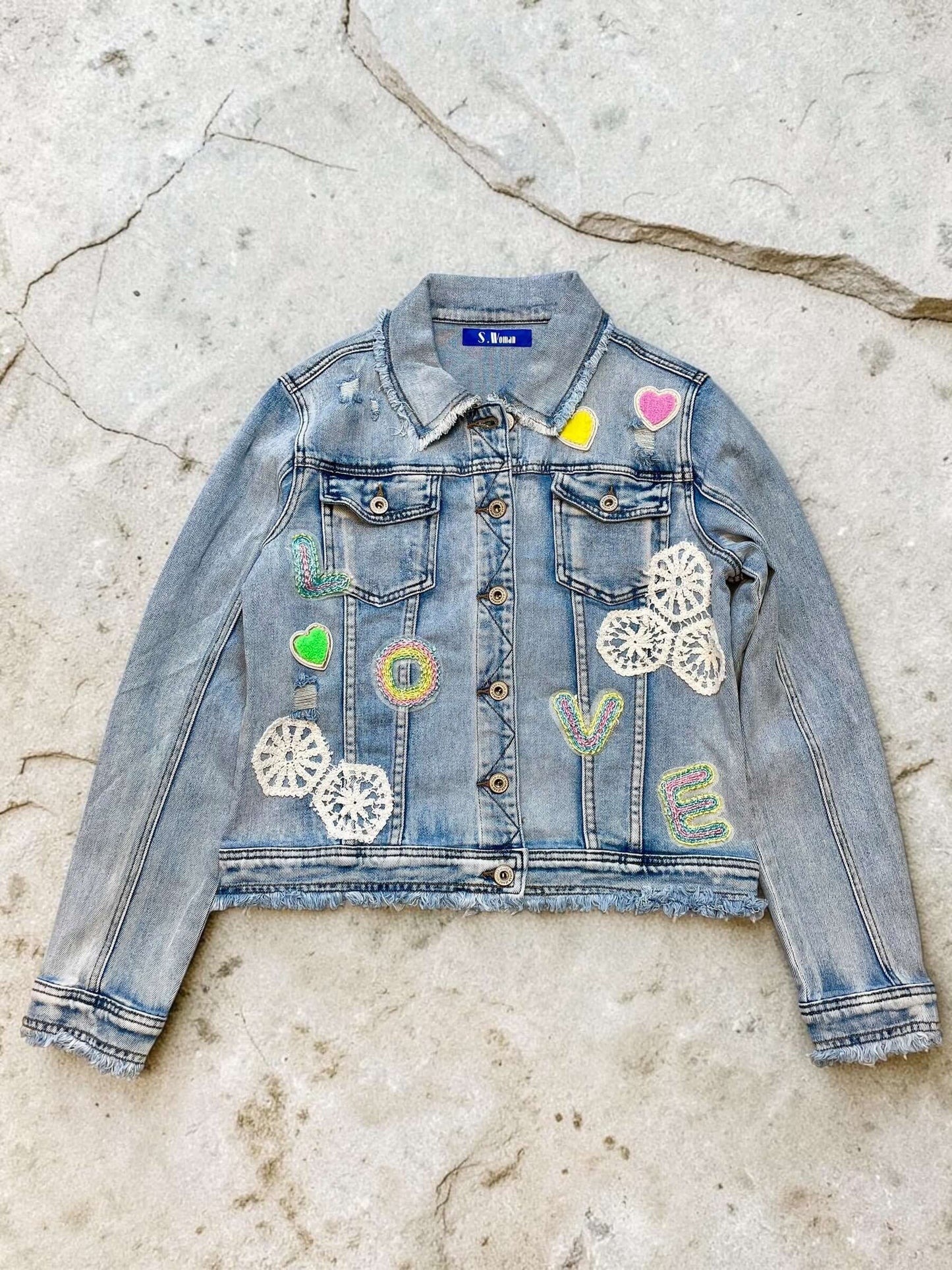 Sexy S. Woman Jeansjacke "LOVE" mit bunten Stickereien