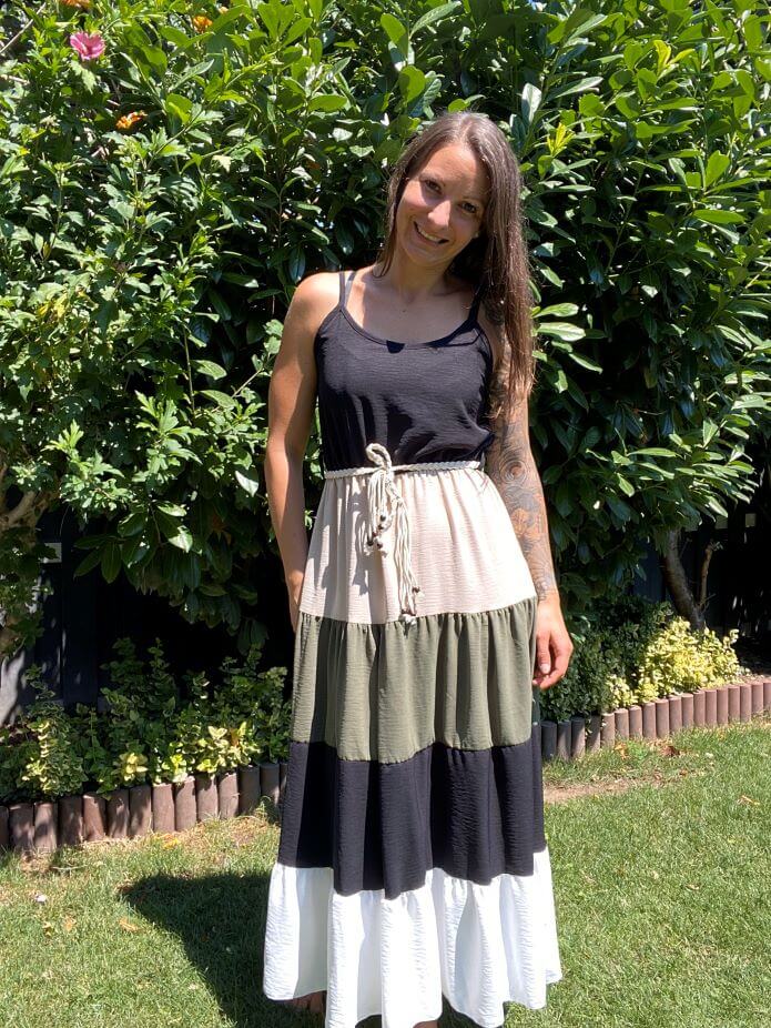 4-farbiges schönes Sommerkleid