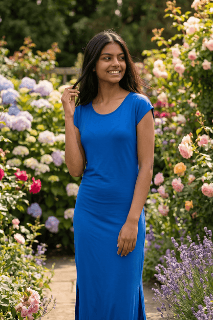 Schlichtes Maxi-Viskosekleid mit seitlichem Schlitz