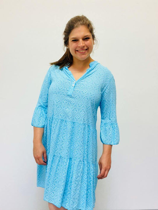 Viskosekleid mit Rüschen und 3/4-Arm