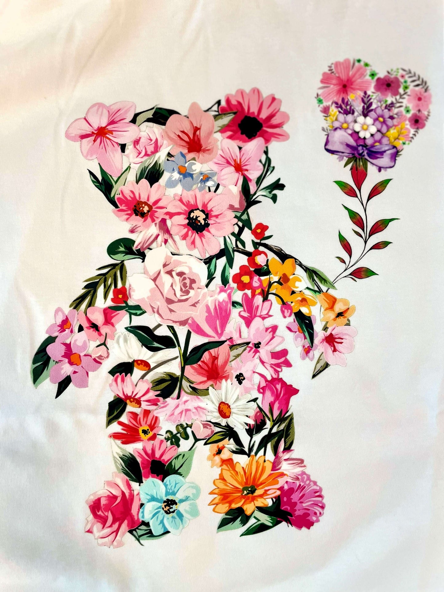 Weißes Kurzarmshirt mit buntem Blumen-Bär Motiv