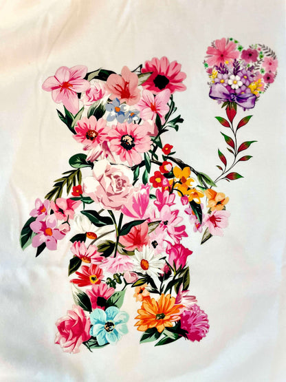 Weißes Kurzarmshirt mit buntem Blumen-Bär Motiv