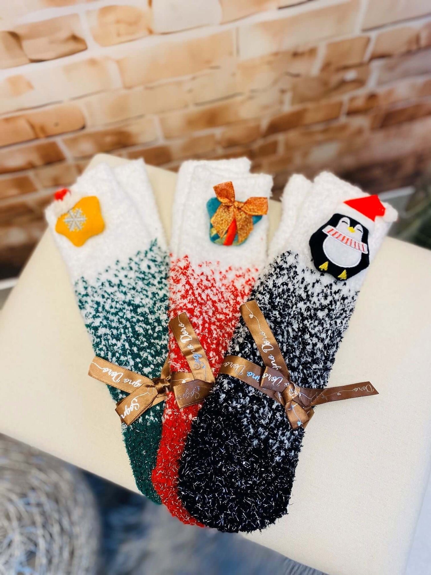 Kuschelige Weihnachtssocken mit Glitzer