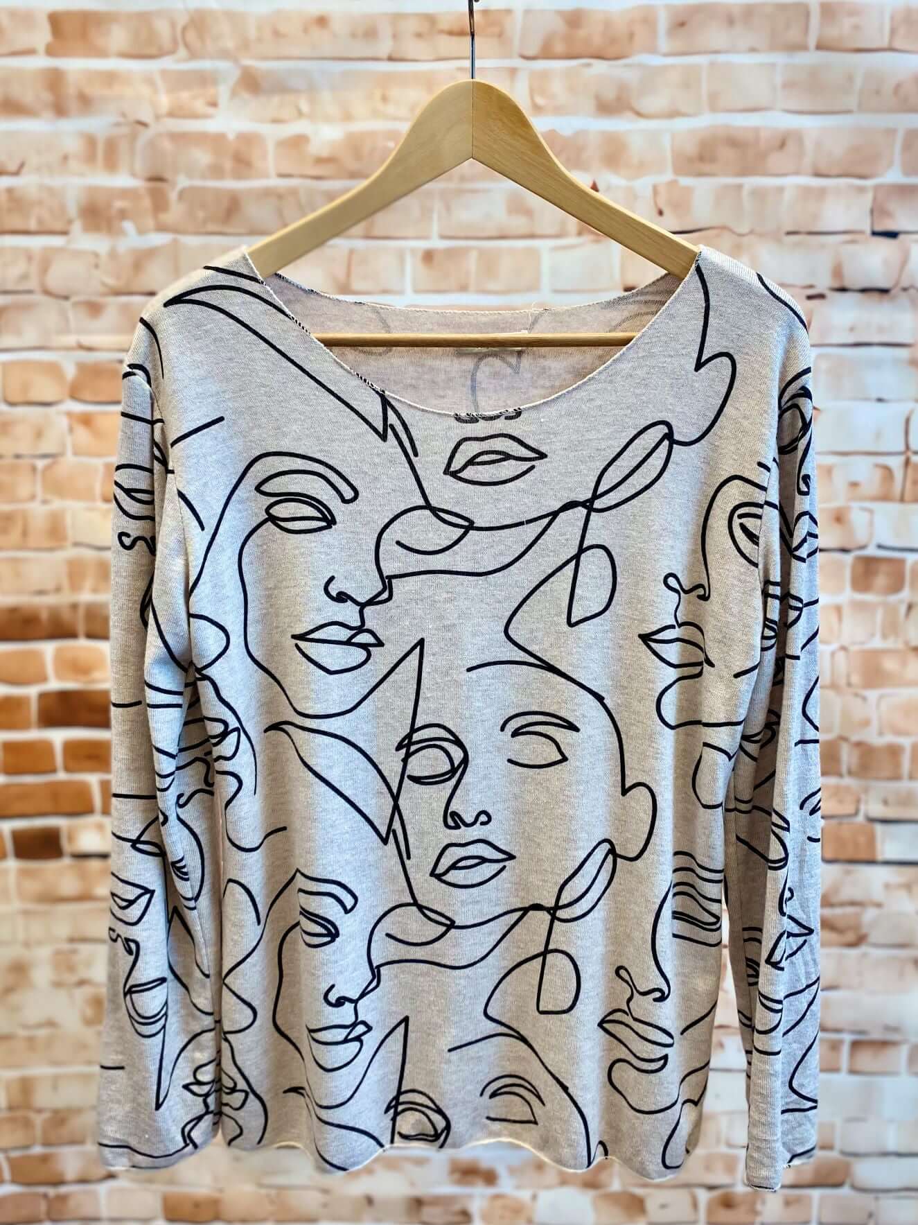 Viskose-Langarmshirt mit Gesichtsmotiv