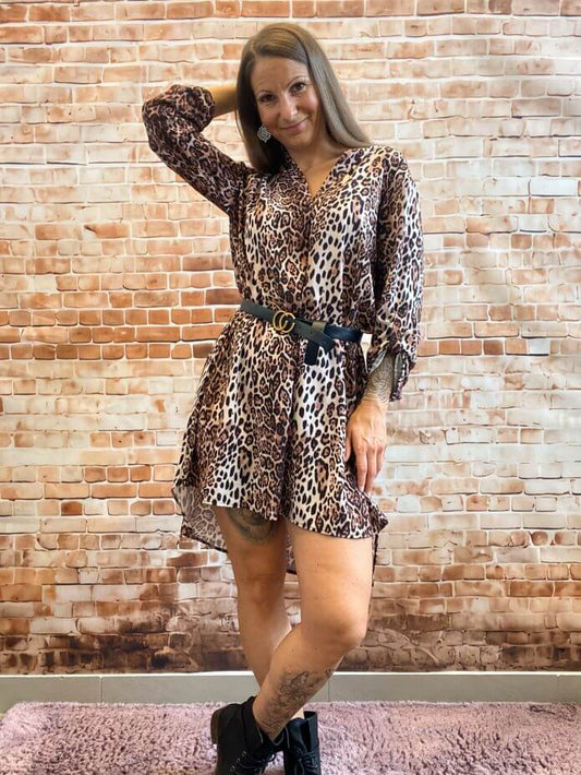 Dünnes Blusenkleid im kleineren Leo-Print