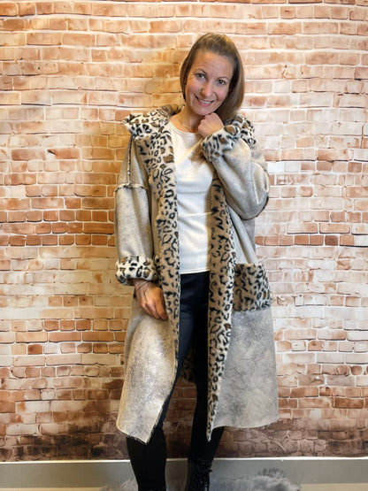 Wendejacke mit Leoprint - Beige