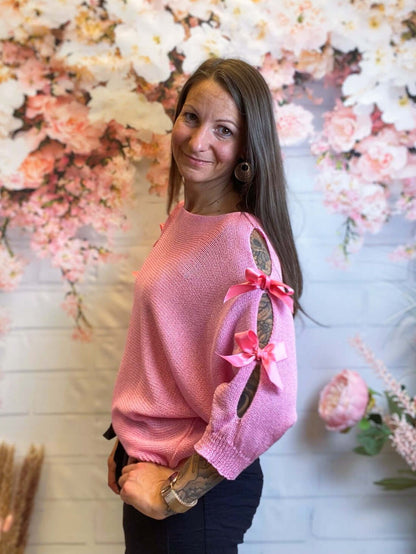 Netzpullover mit Cut-Out & Schleifen