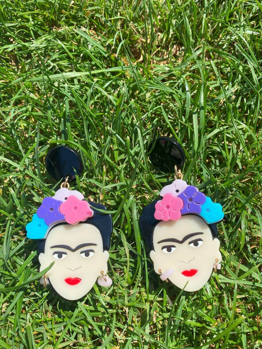 Große Ohrringe mit Frida Kahlo Motiv