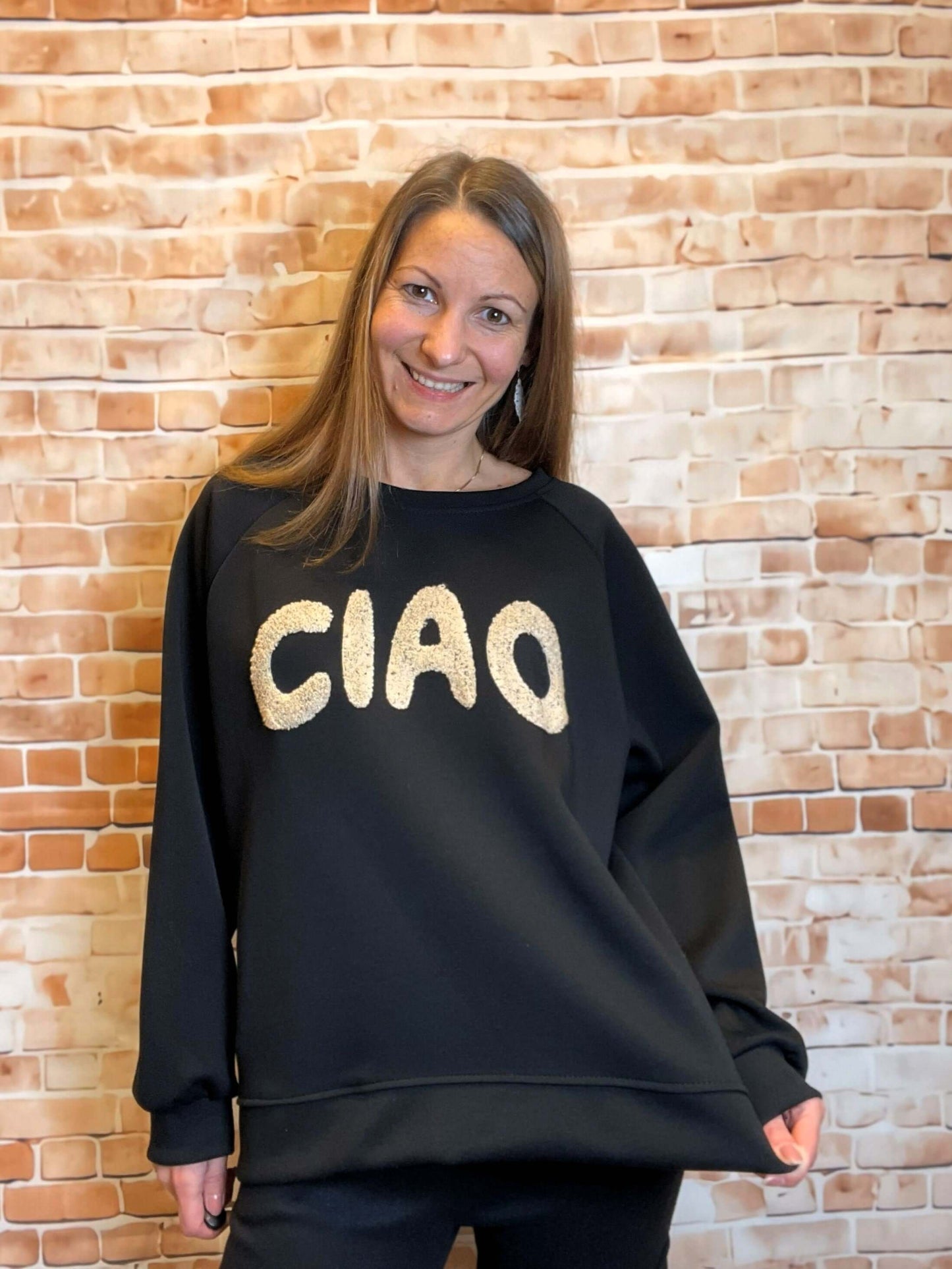 Schwarzer Pullover "Ciao"